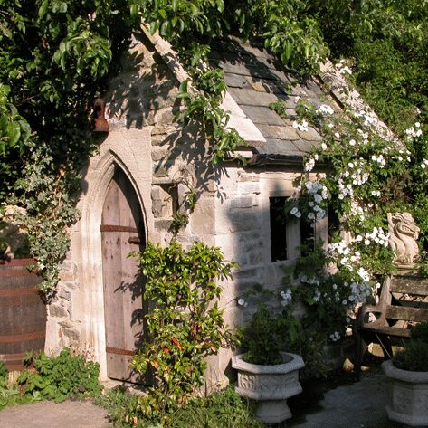 Deko Gartenhaus aus Steinguss - Sidebury Garden