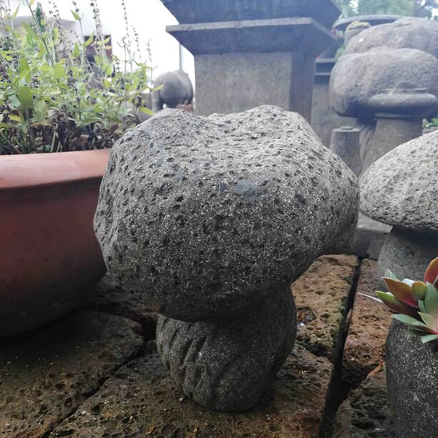 Gartendekoration Pilz aus Naturstein  - Sayama