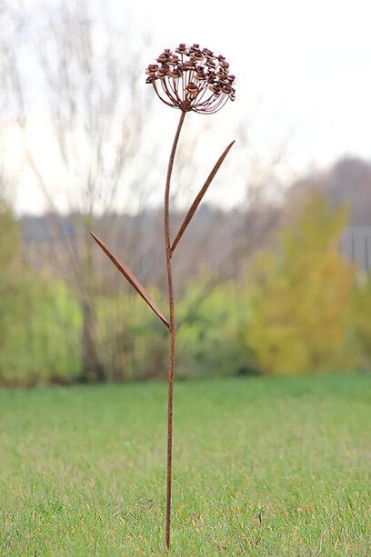 Klassische Deko Blume aus Metall für den Garten - Flos Ferrum