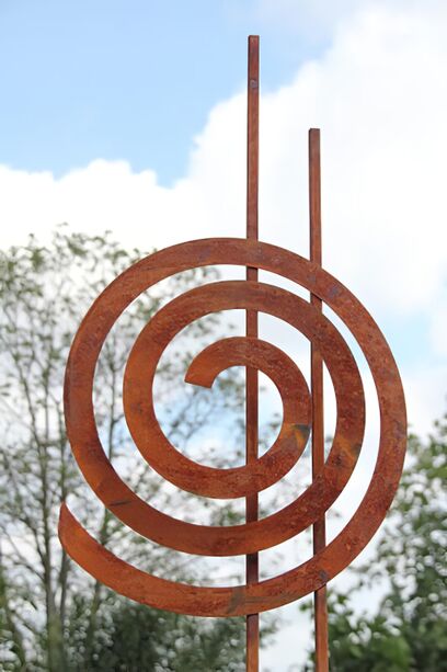 Moderne Designer Gartenskulptur aus Eisen - Sculptura Spiralis I