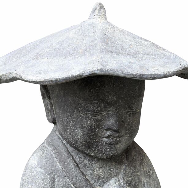 Stehender Mönch Skulptur aus Steinguss mit Hut - Kapelo