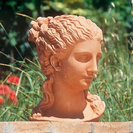 Griechische Frauen Bste aus Terracotta - Agata