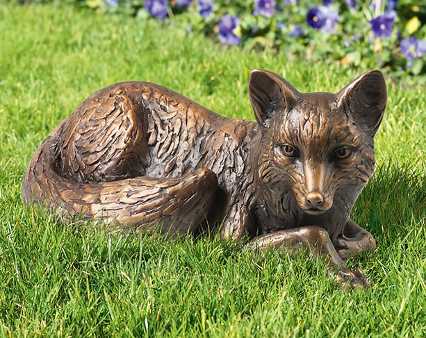 Stilvolle Fuchs Bronzefigur fr den Garten - Fuchs liegend
