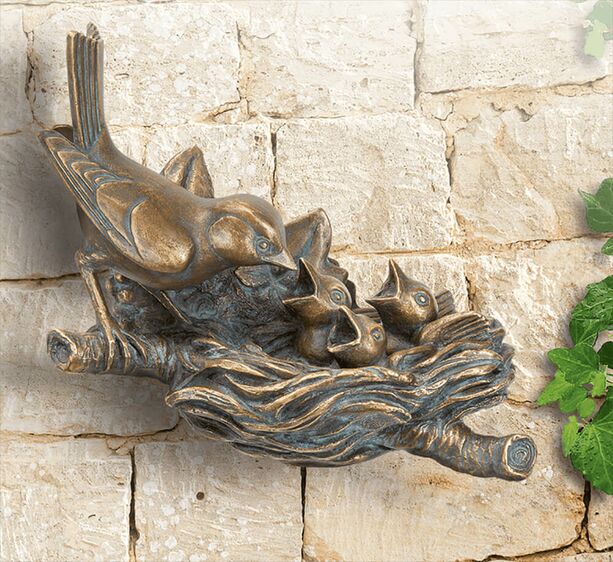 Vogelskulptur aus Bronze zur Wandbefestigung - Finkennest