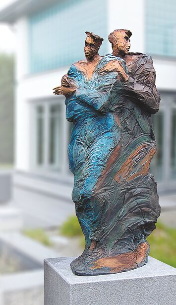 Abstrakte Paar Bronzefigur aus limiterter Knstleredition - Rose, che belle Rose