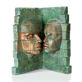 Limitierte Bronzeskulptur Mann & Frau Gesichter - Ruine