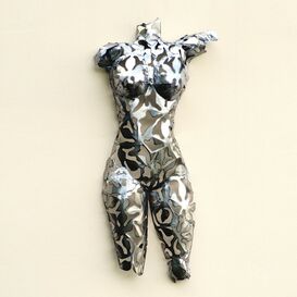 Frauen Torso als plastisches Wandrelief aus Edelstahl -...