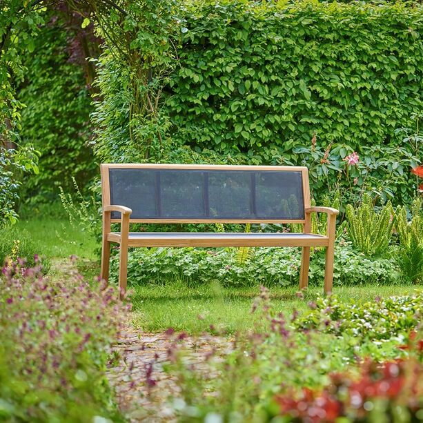 Formschne Gartenbank aus Teakholz mit Armlehnen - Harriett Gartenbank