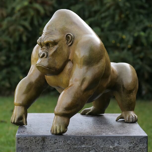 Deko Bronzestatue Gorilla mit Patina - Gorilla Armos