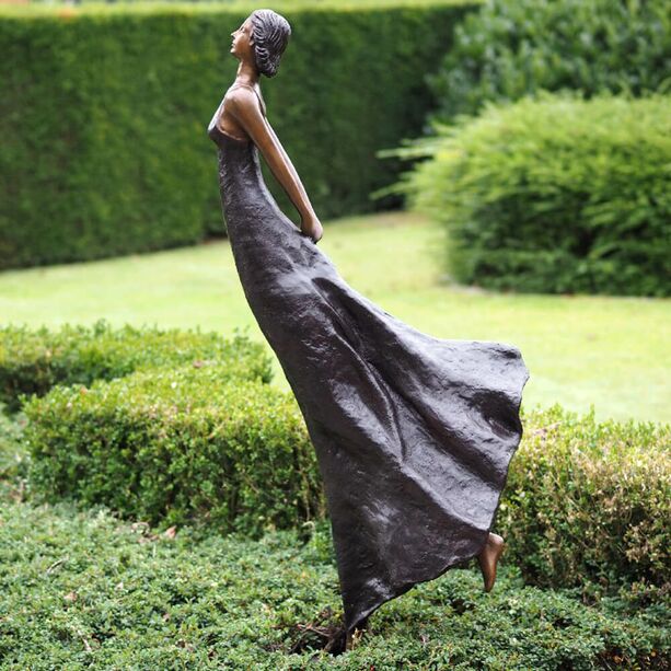 Schwebende Frauen Bronzestatue im Kleid - Zedira