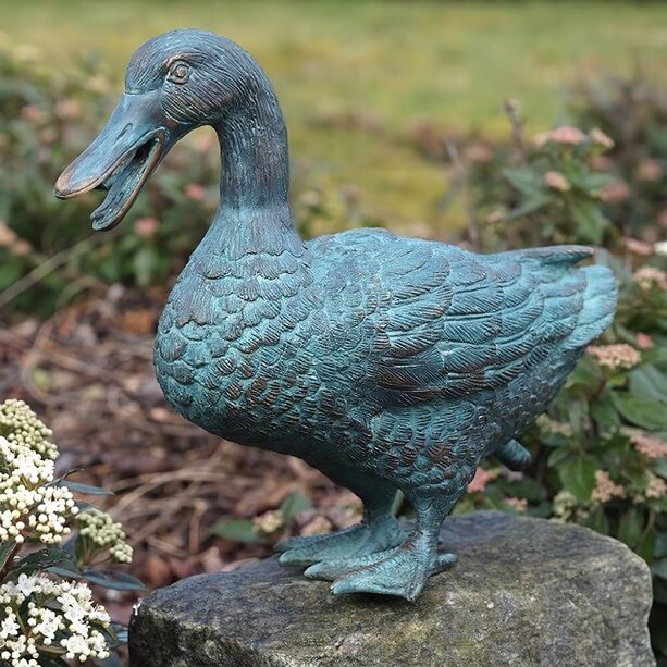 Wasserspeier aus Bronze - Ente mit grner Patina - Ente Gerold
