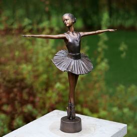 Bronze Frau Figur Ballerina auf Podest - Ballerina Ivy