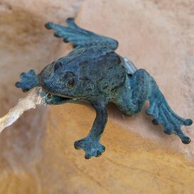 Blauer Wasserspeier Frosch als Gartenbronze - Frosch Mero