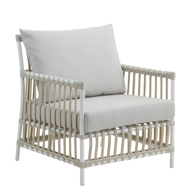 Lounge-Sessel aus Alu-Rattan in Wei mit Sitz- und Rckenkissen - Loungechair Caya