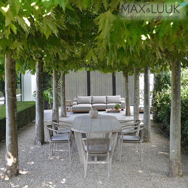Ovaler Tisch aus hellem Teakholz fr die Essecke im Garten von Max & Luuk - Lauren Tisch