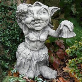 Tanzendes Trollmdchen aus Steinguss - Gartenfigur - Elin