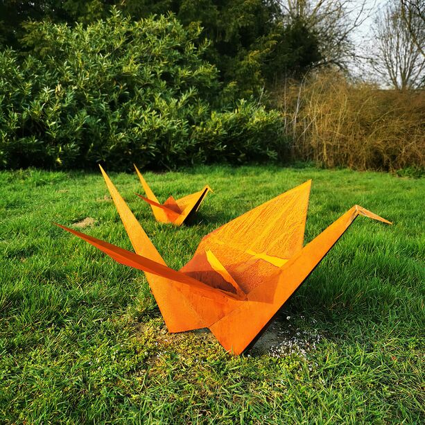 Kranichfigur aus Rost Metall im Origami Design - Kranich Evander
