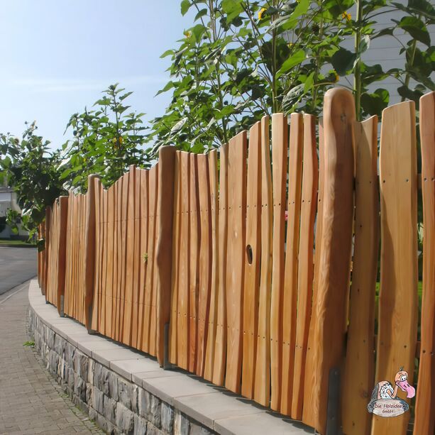 Holz Lattenzaun für den Garten aus Eiche und Robinie - Zaun Rillo
