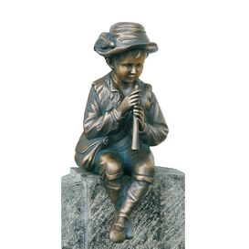 Junge mit Flte sitzt - Besondere Gartenfigur aus Bronze...
