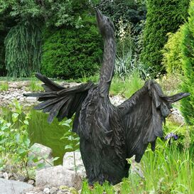 Lebensgroe Gartenfigur Schwan aus Steinguss - Setono