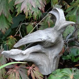 Moderne Gartenfigur Wiedehopf aus Steinguss - Wemento