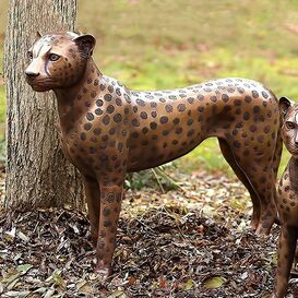 Lebensgroe Gepard Tierfigur stehend aus Bronzeguss -...