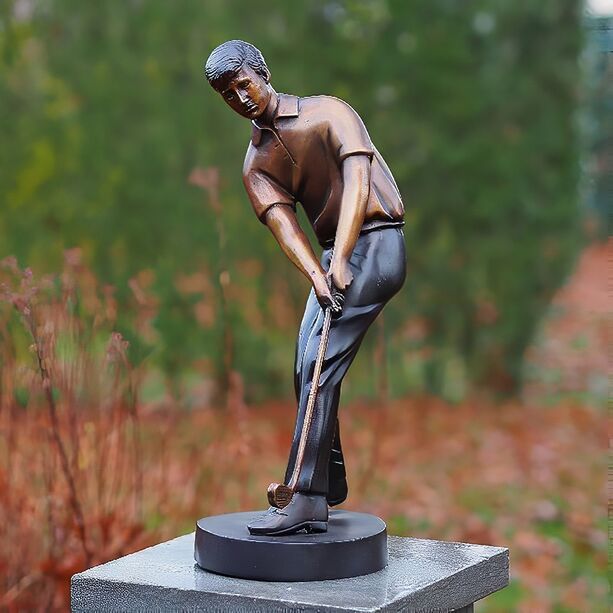 Outdoor Golfspieler nach Abschlag - Bronze Mannskulptur - Golfspieler Bart