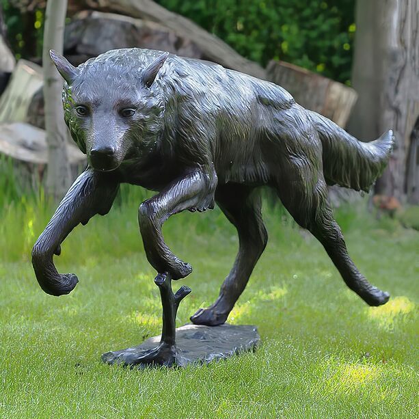 Rennender Wolf aus Bronze als Garten Dekofigur in Lebensgre - Wolf Haro