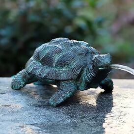 Kleine Schildkrte als Wasserspeier aus Bronze mit...