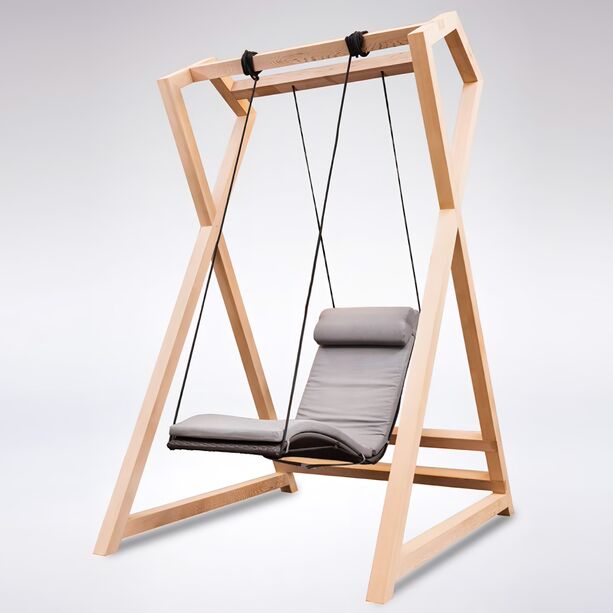 Hängender Relax Sessel aus Aluminium und Rattan mit Kissen - wetterbeständig - Mila