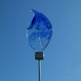 Windspiel in Blattform aus Edelstahl & Glas - Leoga