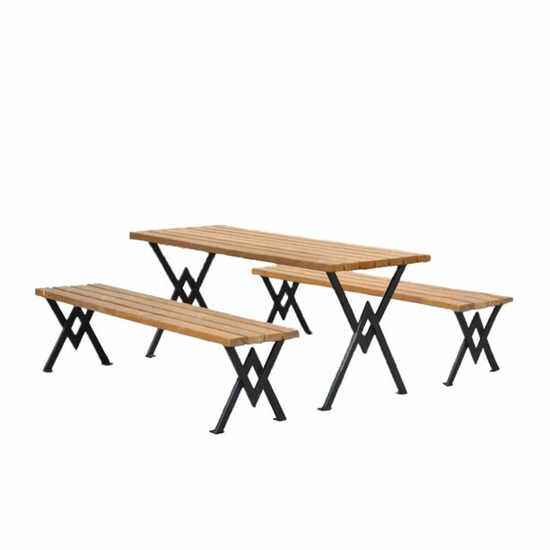 Moderne Sitzgruppe aus Holz und Metall für den Garten - Askild