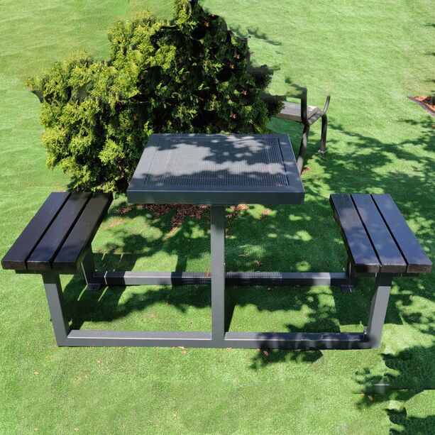 Stadtmobiliar - Parkbnke mit Tisch aus Holz und Metall - Snaedis