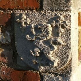 Gartenmauer Dekostein mit Wappen - Lwenornament - King Leo
