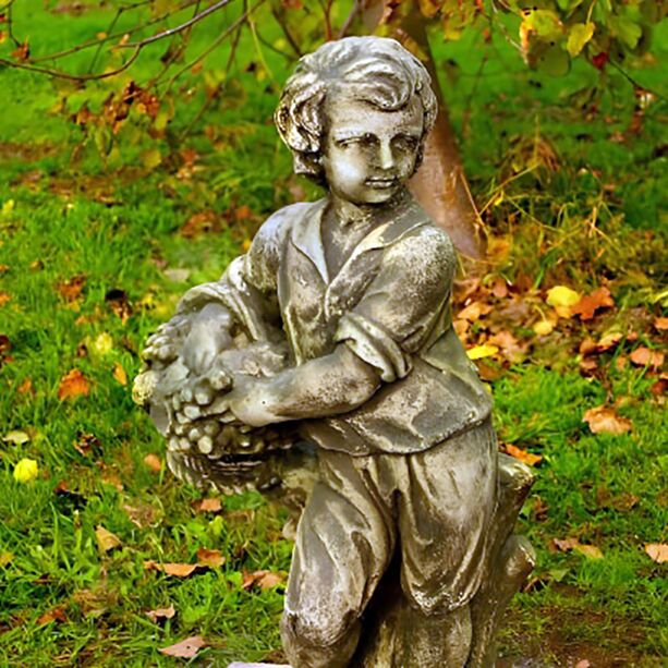 Junge mit Korb als dekorative Steinguss Skulptur fr den Garten - Frederico