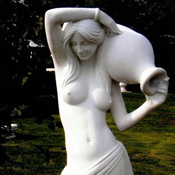 Elegante Frau mit Krug als Skulptur fr die Gartengestaltung - Camille