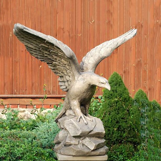 Majesttischer Adler aus Steinguss - wetterbestndige Vogel Skulptur - Aldo