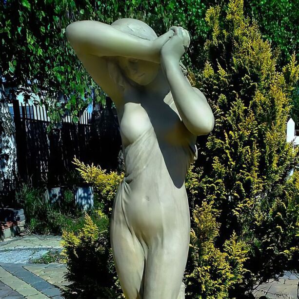 Frauen Aktfigur im leichten Gewand aus Steinguss fr den Garten - Giovanna