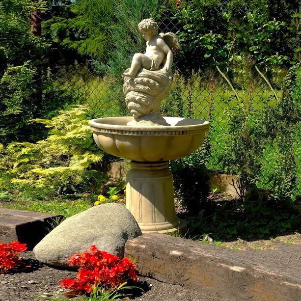 Garten Fontne mit Amor Figur als Gartendekoration - Damiano