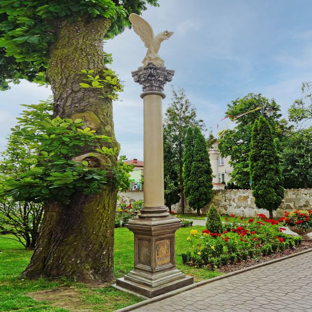 Blickfang in Garten & Park - Steinguss Sockel und Sule mit Adler Figur - Pantelis