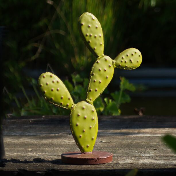 Kleiner immergrner Kaktus aus Metall - besondere Gartenfigur - Fayola XS