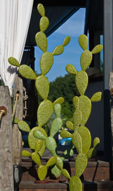 Grner Wstenkaktus aus Metall fr einzigartige Gartengestaltung - Fayola S