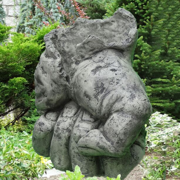 Imposante Steinguss Faust als dekorative Gartenskulptur - Gaya