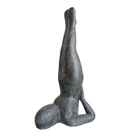 Yoga Gartenfigur aus Steinguss - Schulterstand - Pranika