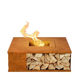 Eindrucksvoller Gartenkamin aus Metall in Rostoptik mit...