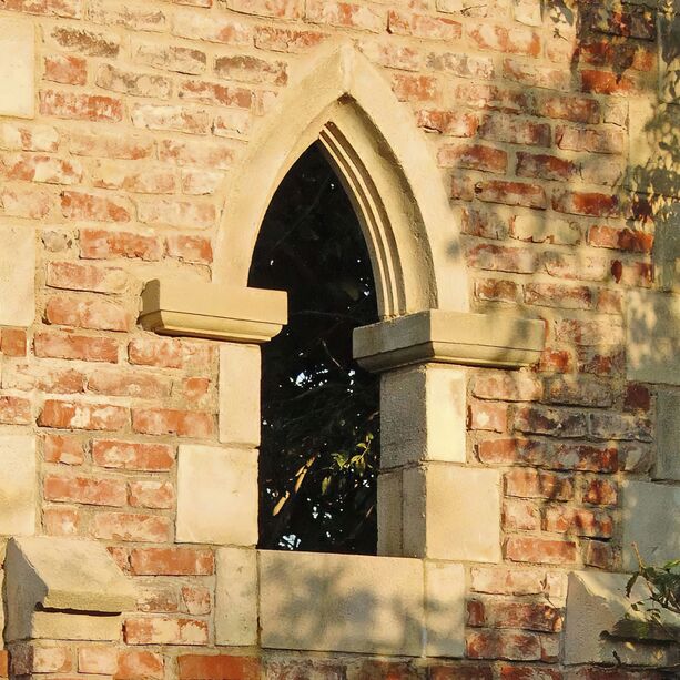 Antikes Fenster Element für Mauerruine - Claydon House