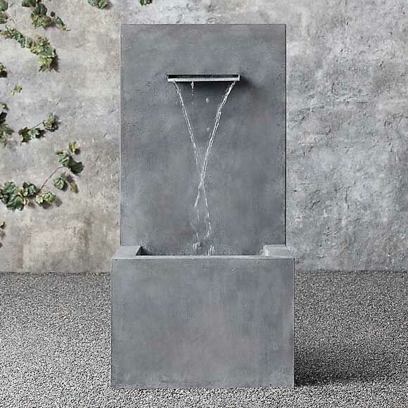 Wandbrunnen aus Stahl - Fascio