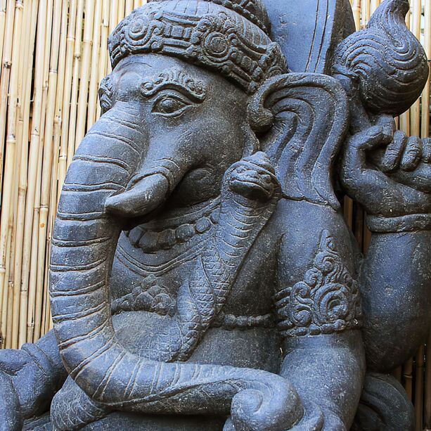 Kunstvolle Ganesha Skulptur aus Stein Unikat - Ganapati
