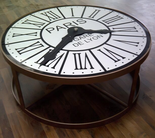 Ausgefallener Tisch mit Uhr Design antik - Elaine