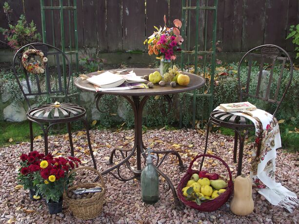 Nostalgisches Gartenmbelset mit Tisch und Sthlen - Acier